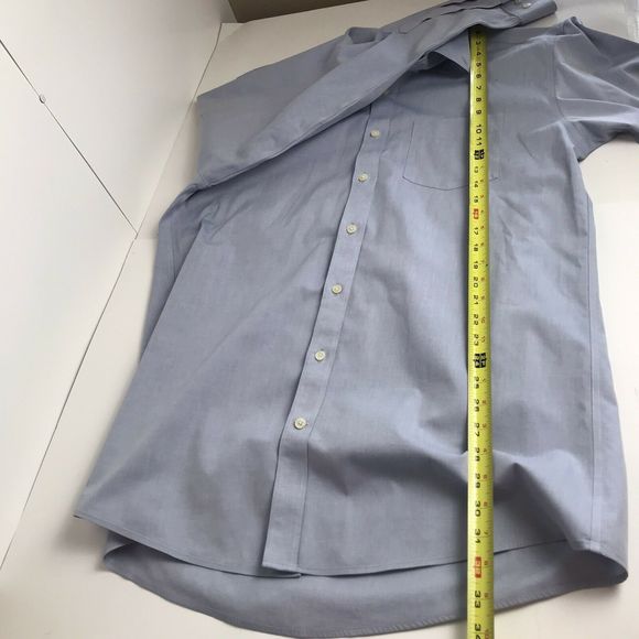 Eddie Bauer 2 Classic Fit Dress Shirts - Picture 6 of 12